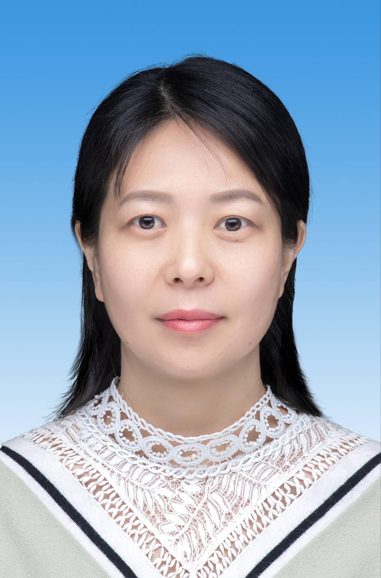 杨丽